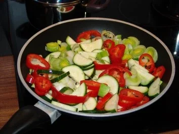 Rezept: Vegetarische Asia Pfanne Bild Nr. 2 Vegetarische Asia Pfanne - Rezept - Bild Nr. 2