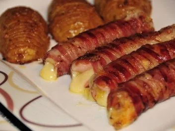 Rezept: Berner Würstchen mit Fächerkartoffeln Berner Würstchen mit Fächerkartoffeln - Rezept