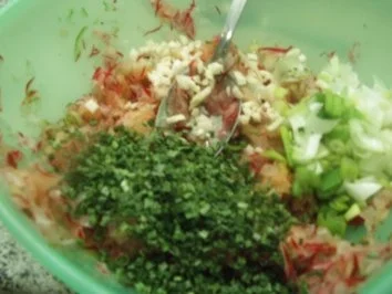 Rezept: Roter Rettichsalat Bild Nr. 2 Roter Rettichsalat - Rezept - Bild Nr. 2