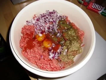 Rezept: Schinken- Hackfleischrollen mit weichem Käsekern Bild Nr. 3 Schinken- Hackfleischrollen mit weichem Käsekern - Rezept - Bild Nr. 3