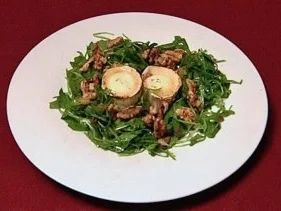 Gebackener Ziegenkäse auf Rucola (Pino Severino) - Rezept