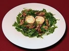 Gebackener Ziegenkäse auf Rucola (Pino Severino) - Rezept