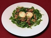 Gebackener Ziegenkäse auf Rucola (Pino Severino) - Rezept