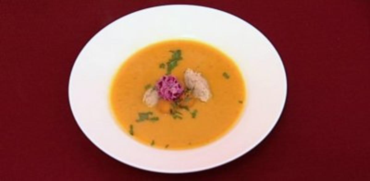 Bilder für Kürbis-Mango-Ingwersuppe (Mati Gavriel) - Rezept