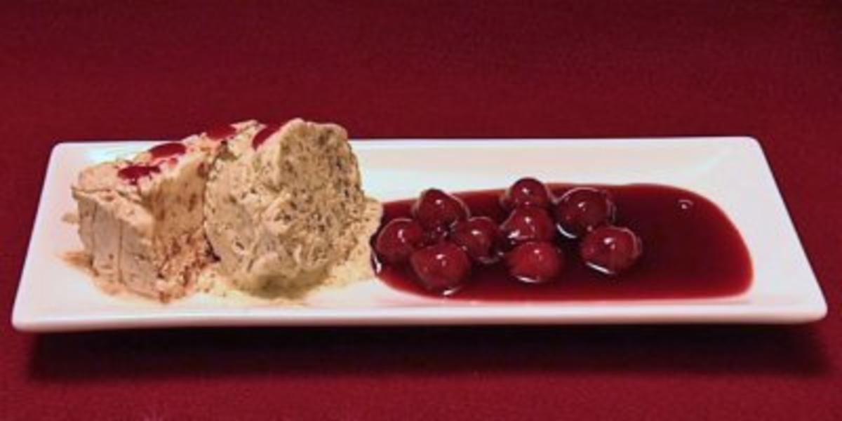 Amaretti-Zimt-Parfait mit Kirschragout (Nadine & Michelle) - Rezept