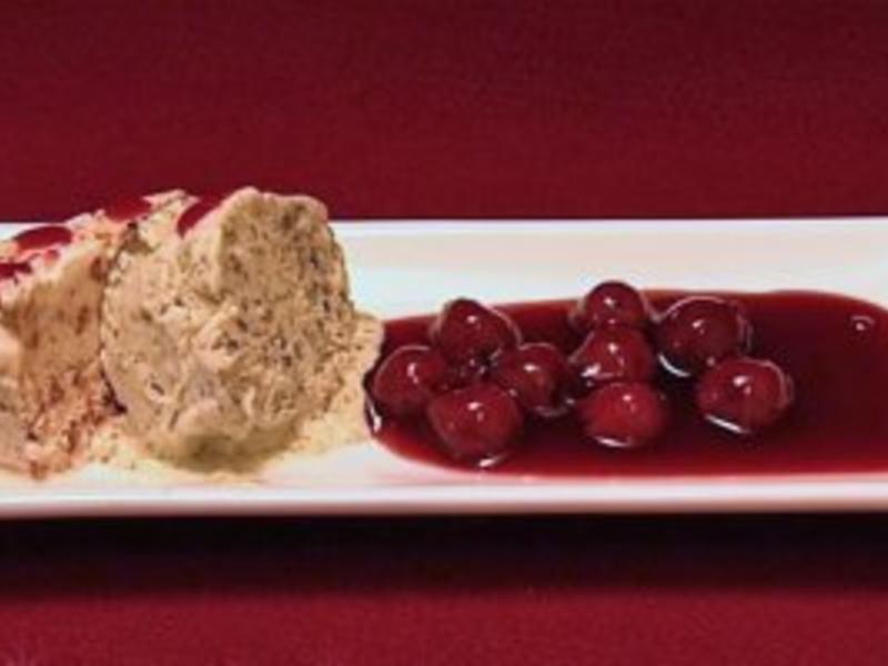 Amaretti Zimt Parfait mit Kirschragout Nadine &amp; Michelle - einfach ...