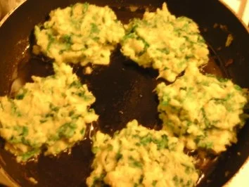 Rezept: Kartoffel-Wirsing-Bratlinge Bild Nr. 4 Kartoffel-Wirsing-Bratlinge - Rezept - Bild Nr. 4