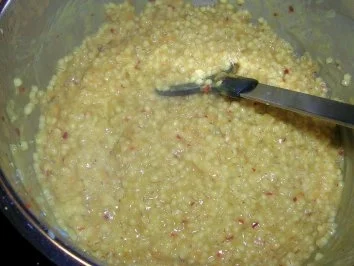 Rezept: Seeteufelfilet unter der Macadamiakruste mit Orangen-Safran-Perlgraupenrisotto Bild Nr. 12 Seeteufelfilet unter der Macadamiakruste mit Orangen-Safran-Perlgraupenrisotto - Rezept - Bild Nr. 12