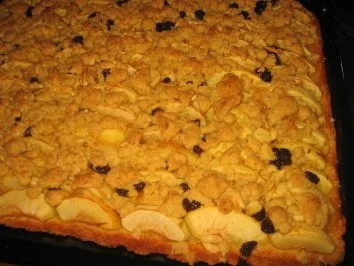 Rezept: Backwaren: Apfel - Mandelstreuselkuchen Bild Nr. 2 Backwaren: Apfel - Mandelstreuselkuchen - Rezept - Bild Nr. 2