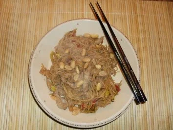 Rezept: Bratnudeln "Hop Sing" Bild Nr. 2 Bratnudeln "Hop Sing" - Rezept - Bild Nr. 2