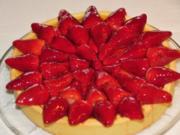 Valentinsgruß - Käsetorte mit Erdbeeren - Rezept