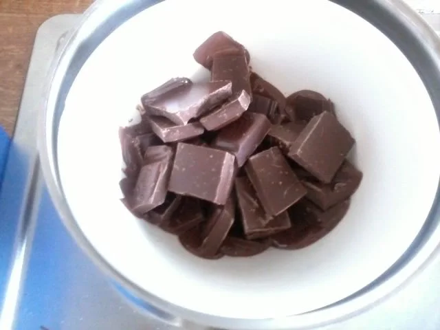 Rezept: Lieblingsschokokuchen Bild Nr. 2 Lieblingsschokokuchen - Rezept - Bild Nr. 2