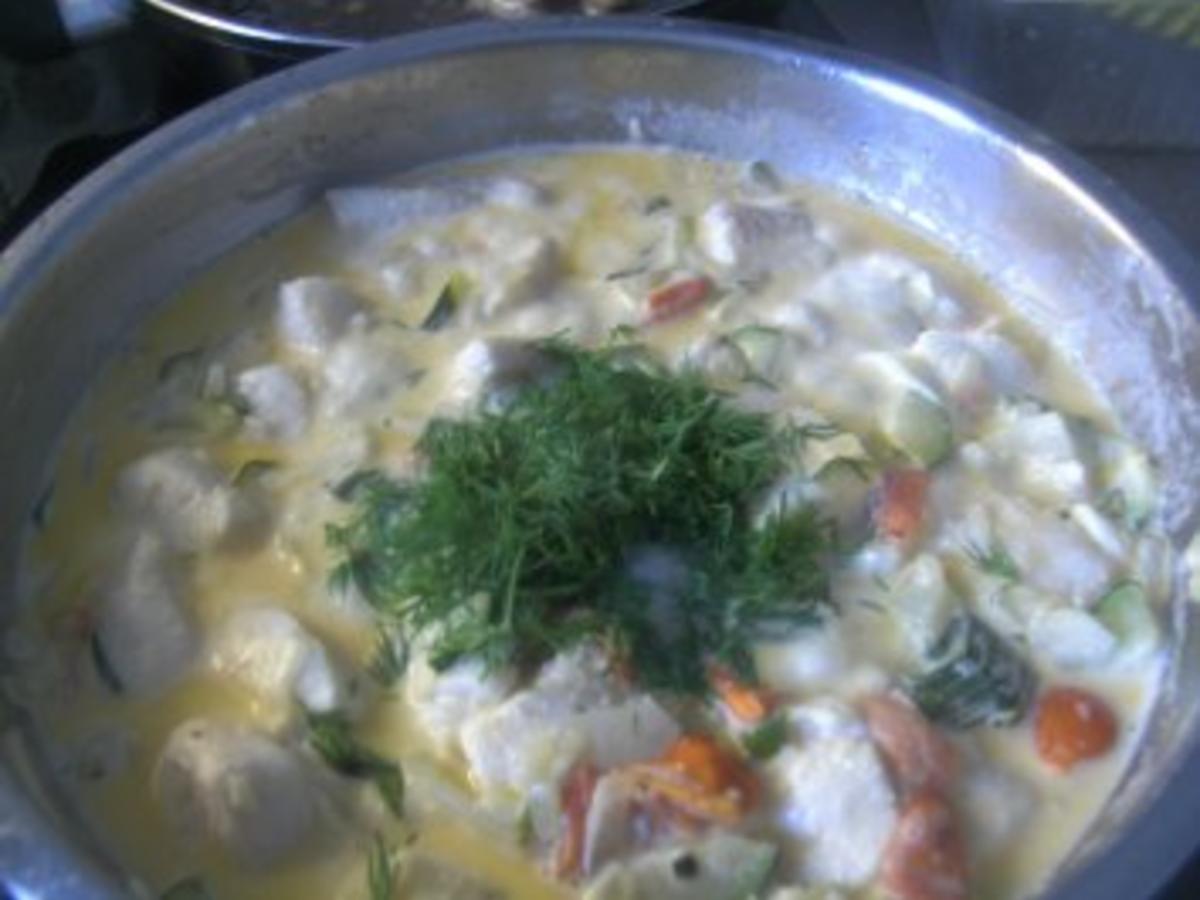 Fisch Fischpfanne mit einer Gemüse Sahne Soße - schnell & einfach - von ... Fisch Fischpfanne mit einer Gemüse Sahne Soße - schnell & einfach - von ...