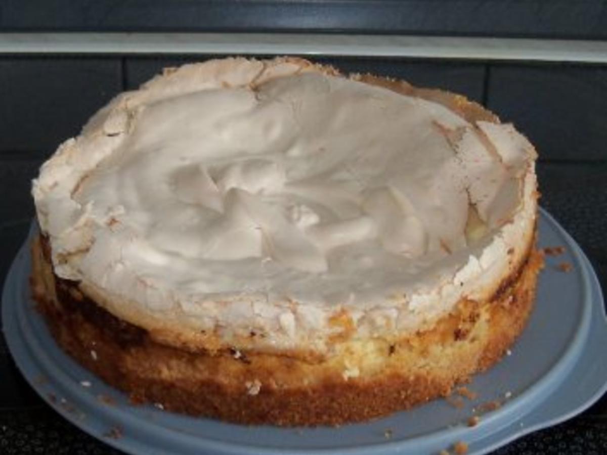 Käsetorte mit Baiserhaube - Rezept mit Bild - kochbar.de