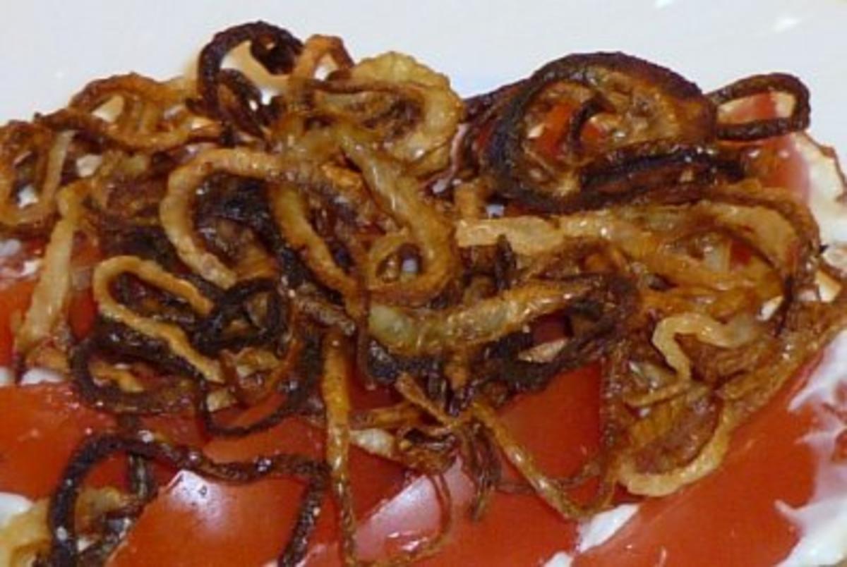 Smörebröd mit Tomate und Röstzwiebeln - Rezept - Bild Nr. 2