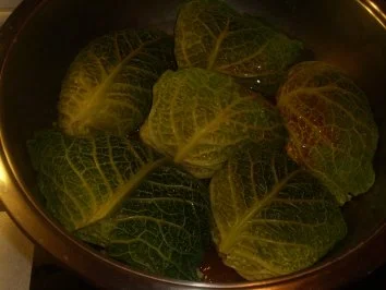 Rezept: Fleischgerichte: Wirsingkohlrouladen Bild Nr. 5 Fleischgerichte: Wirsingkohlrouladen - Rezept - Bild Nr. 5