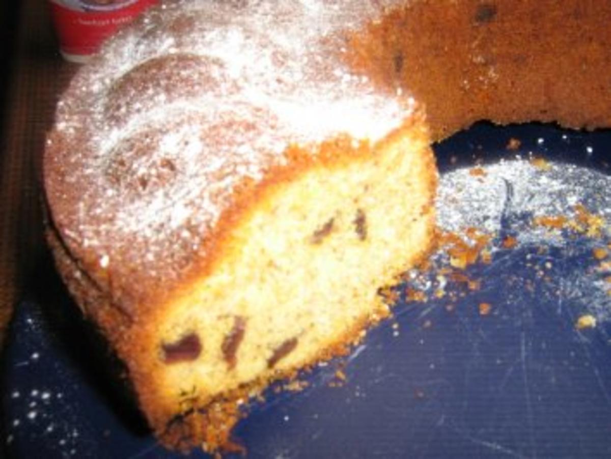 Marzipan-Rosinen-Kuchen mit Haselnüssen. - Rezept - Bild Nr. 5