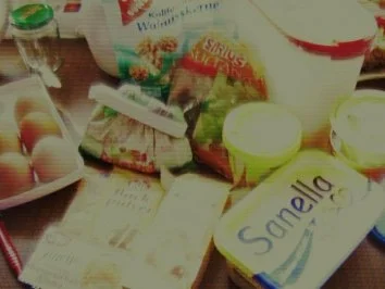 Rezept: Marzipan-Rosinen-Kuchen mit Haselnüssen. Bild Nr. 2 Marzipan-Rosinen-Kuchen mit Haselnüssen. - Rezept - Bild Nr. 2