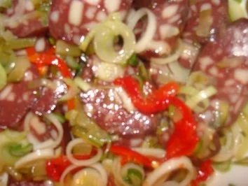 Rezept: Salat : -Schwarzer Wurstsalat- Bild Nr. 2 Salat : -Schwarzer Wurstsalat- - Rezept - Bild Nr. 2