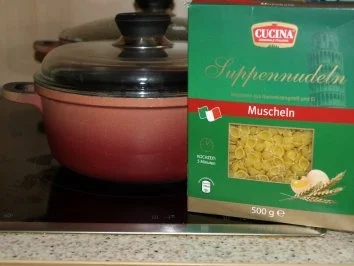 Rezept: Hühnerbrühe vom glücklichen Huhn Bild Nr. 8 Hühnerbrühe vom glücklichen Huhn - Rezept - Bild Nr. 8