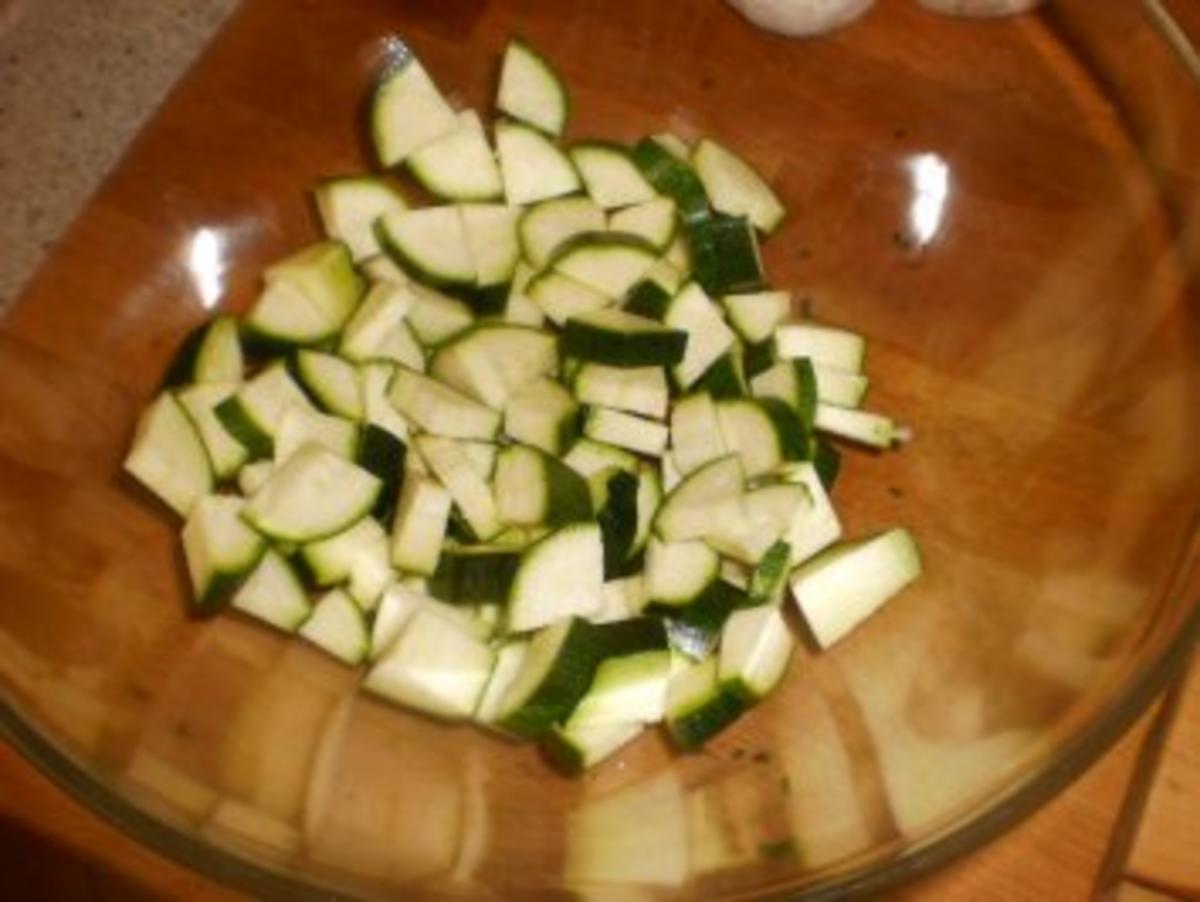Zucchinisalat mit Pilzen - Rezept - Bild Nr. 5