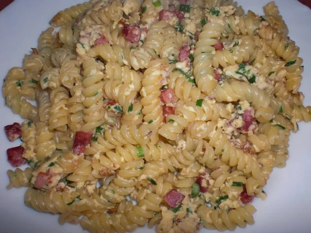 Schinkennudeln mit Ei - Rezept