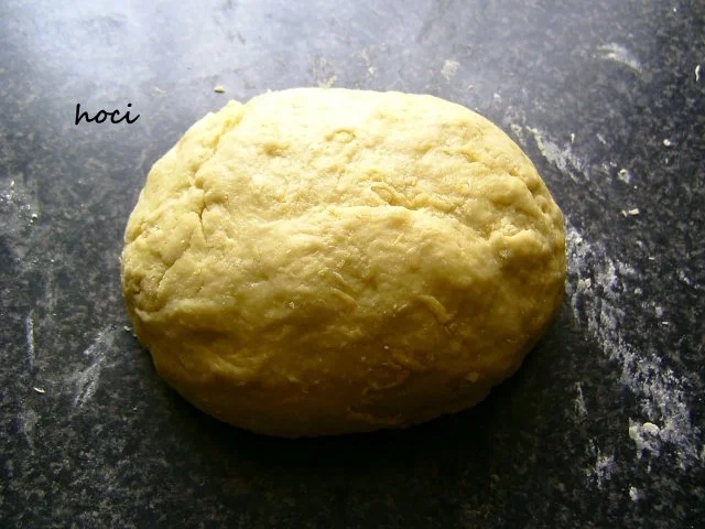 Rezept: Buchteln (Dampfnudeln) gefüllt mit Bratapfelmarmelade Bild Nr. 5 Buchteln (Dampfnudeln) gefüllt mit Bratapfelmarmelade - Rezept - Bild Nr. 5