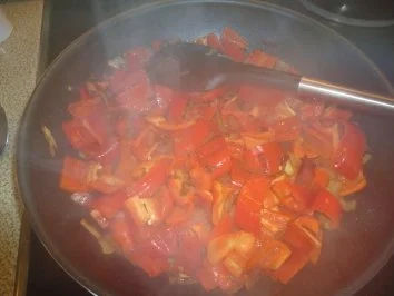 Rezept: Putenfilet mit Riso Rosso an Paprikasößchen Bild Nr. 4 Putenfilet mit Riso Rosso an Paprikasößchen - Rezept - Bild Nr. 4