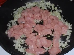 Fruchtige Hähnchen-Pfanne mit Spiralnudeln - Rezept - Bild Nr. 5