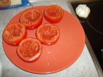 Rezept: Beilage oder Snack gefüllte Tomaten Bild Nr. 3 Beilage oder Snack gefüllte Tomaten - Rezept - Bild Nr. 3