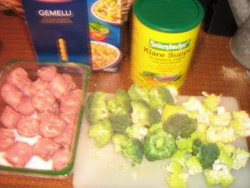 Bratwurst-Nudelpfanne mit buntem Gemüse - Rezept - Bild Nr. 3