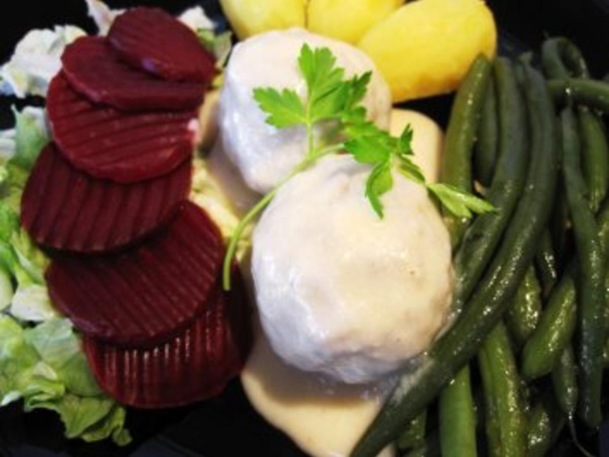 Fleischklößchen in scharfer Meerrettichsoße - einfach - von mimi Fleischklößchen in scharfer Meerrettichsoße - einfach - von mimi