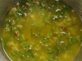 Salat von Mango und Frühlingszwiebeln mit Riesengarnelen - Rezept - Bild Nr. 2