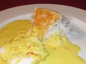 Fisch in Safran-Sahne-Soße und iranischem Knusperreis - Rezept