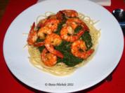Nudeln mit Spinat und Garnelen    (Pasta agli spinaci e scampi) - Rezept