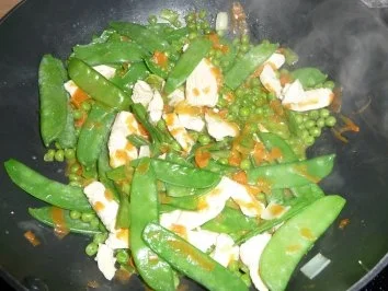 Wokgemüsepfanne mit Hühnchen - Rezept - Bild Nr. 3