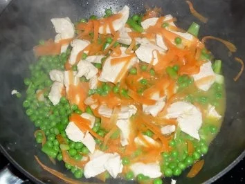 Wokgemüsepfanne mit Hühnchen - Rezept - Bild Nr. 4