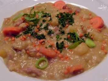 Rezept: Rote Linsensuppe mit Steckrübe Rote Linsensuppe mit Steckrübe - Rezept