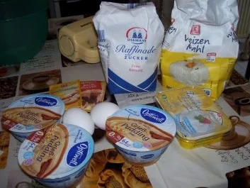 Rezept: Grießkuchen- Oder auch was man macht wenn man zu viel Grießpudding hat Bild Nr. 2 Grießkuchen- Oder auch was man macht wenn man zu viel Grießpudding hat - Rezept - Bild Nr. 2