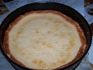 Rezept: Grießkuchen- Oder auch was man macht wenn man zu viel Grießpudding hat Bild Nr. 4 Grießkuchen- Oder auch was man macht wenn man zu viel Grießpudding hat - Rezept - Bild Nr. 4