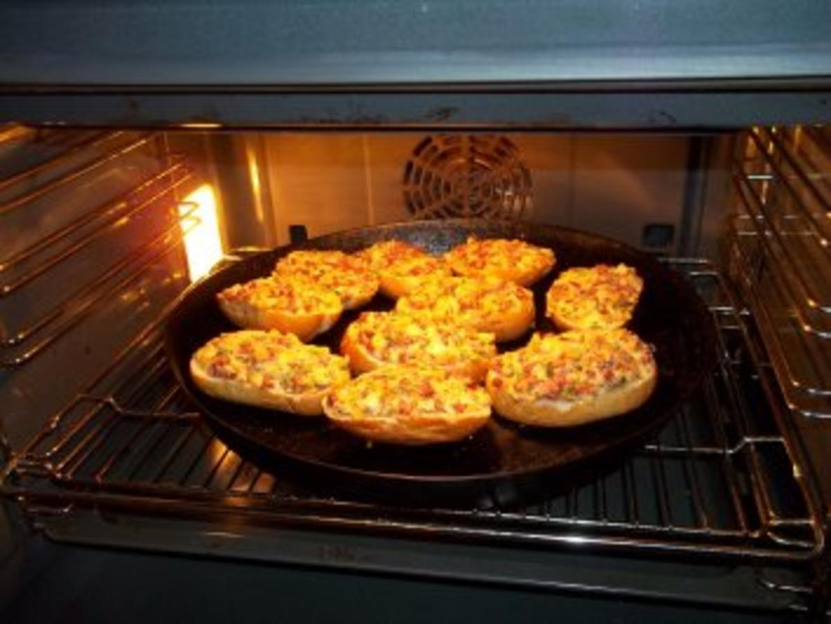 Pizzabrötchen - Rezept Eingereicht von leckerleschmeck
