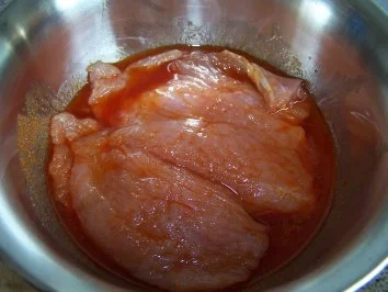 Gegrillte Putenschnitzel mit Kräuterkäse - Rezept - Bild Nr. 3