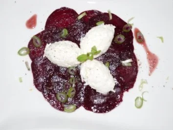 Meerrettichmousse auf Rote Beete Carpaccio - Rezept - Bild Nr. 2