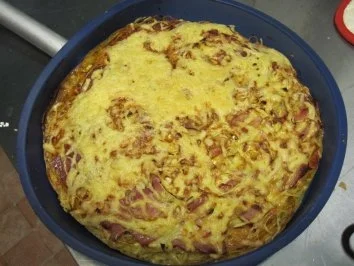 Rezept: Spaghetti-Pizza Bild Nr. 2 Spaghetti-Pizza - Rezept - Bild Nr. 2