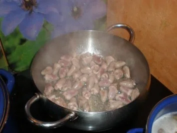 Rezept: Hühnerherzen geschmort Bild Nr. 2 Hühnerherzen geschmort - Rezept - Bild Nr. 2