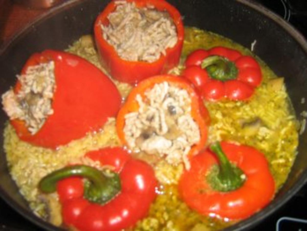 Paprika gefüllt mit Puten -Champignonmischung auf Basmatireis - Rezept - Bild Nr. 6