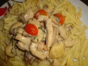 Schweinegeschnetzeltes mit Gemüse in Frischkäserahm - Rezept