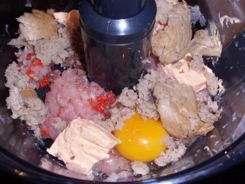 Fleisch: Feurige Geflügelfrikadellen - Rezept - Bild Nr. 4