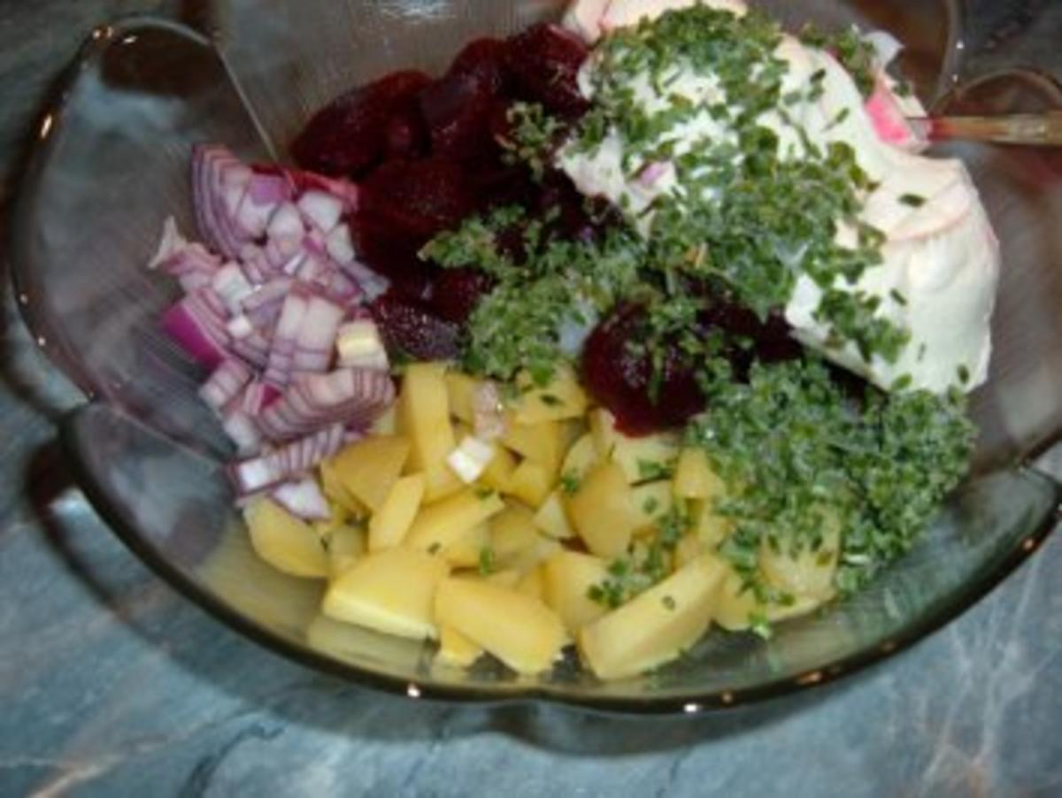 Salat .: Kartoffelsalat  mit Rote Bete - Rezept - Bild Nr. 3