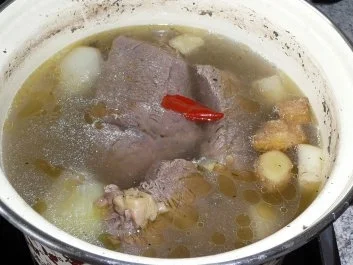 Rezept: Fleisch: Rindfleisch (Suppenfleisch) an Minzsoße Bild Nr. 2 Fleisch: Rindfleisch (Suppenfleisch) an Minzsoße - Rezept - Bild Nr. 2